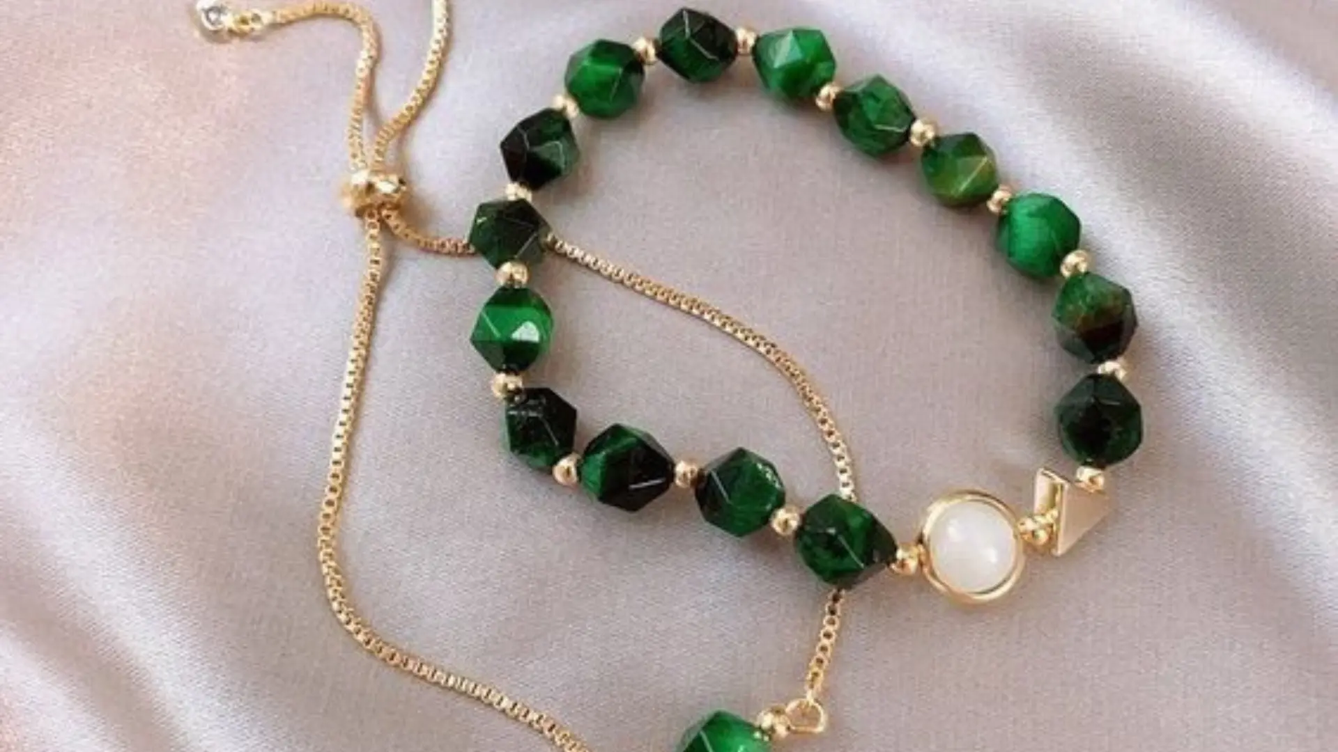 green hand braclet